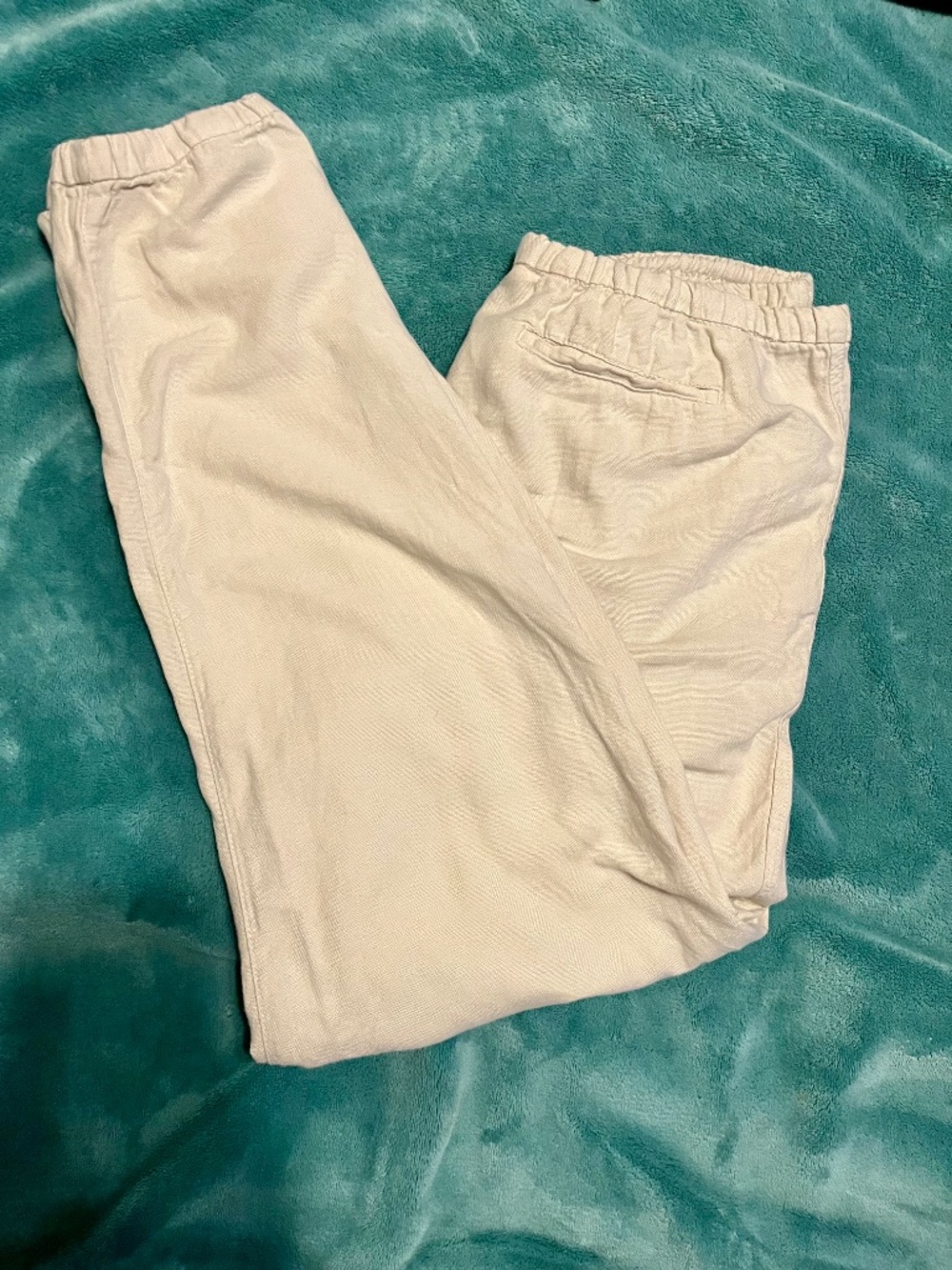Aritzia Community Lightweight Joggers KHAKI - Picture 3 of 5